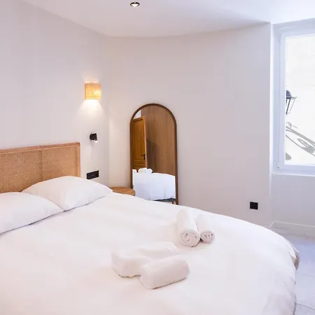 Port De Tropez & Place Des Lices - Clemenceau Saint Tropez