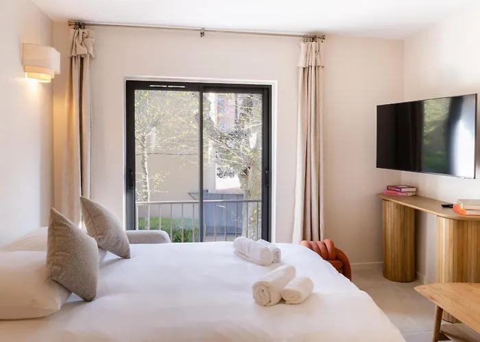 Port De Tropez & Place Des Lices - Clemenceau