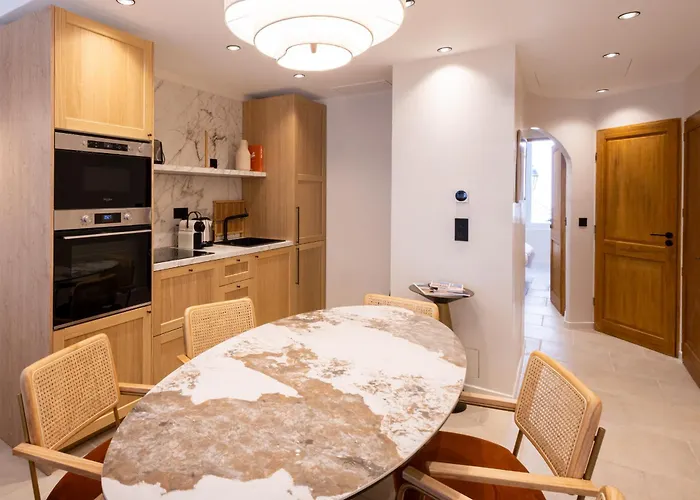 Port De Tropez & Place Des Lices - Clemenceau * Saint Tropez