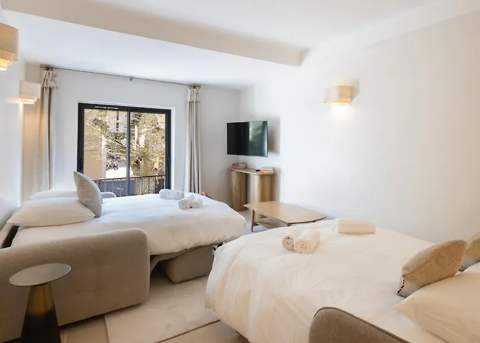 Port De Tropez & Place Des Lices - Clemenceau Сен-Тропе